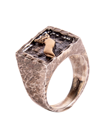 Anello corno quadrato