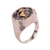 Anello con cavalluccio marino tondo