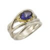 Anello artigianale intreccio con iolite naturale